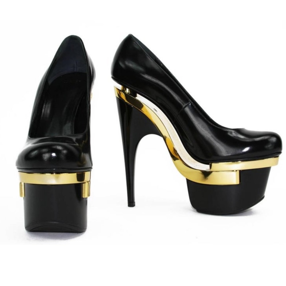 Versace Leather Classic Pumps Shoes, Italian.